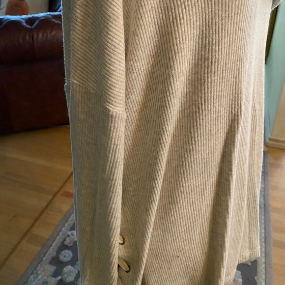 Women's Velvet Oatmeal Ribbed Bell Sleeve Top - Picture 5 of 5